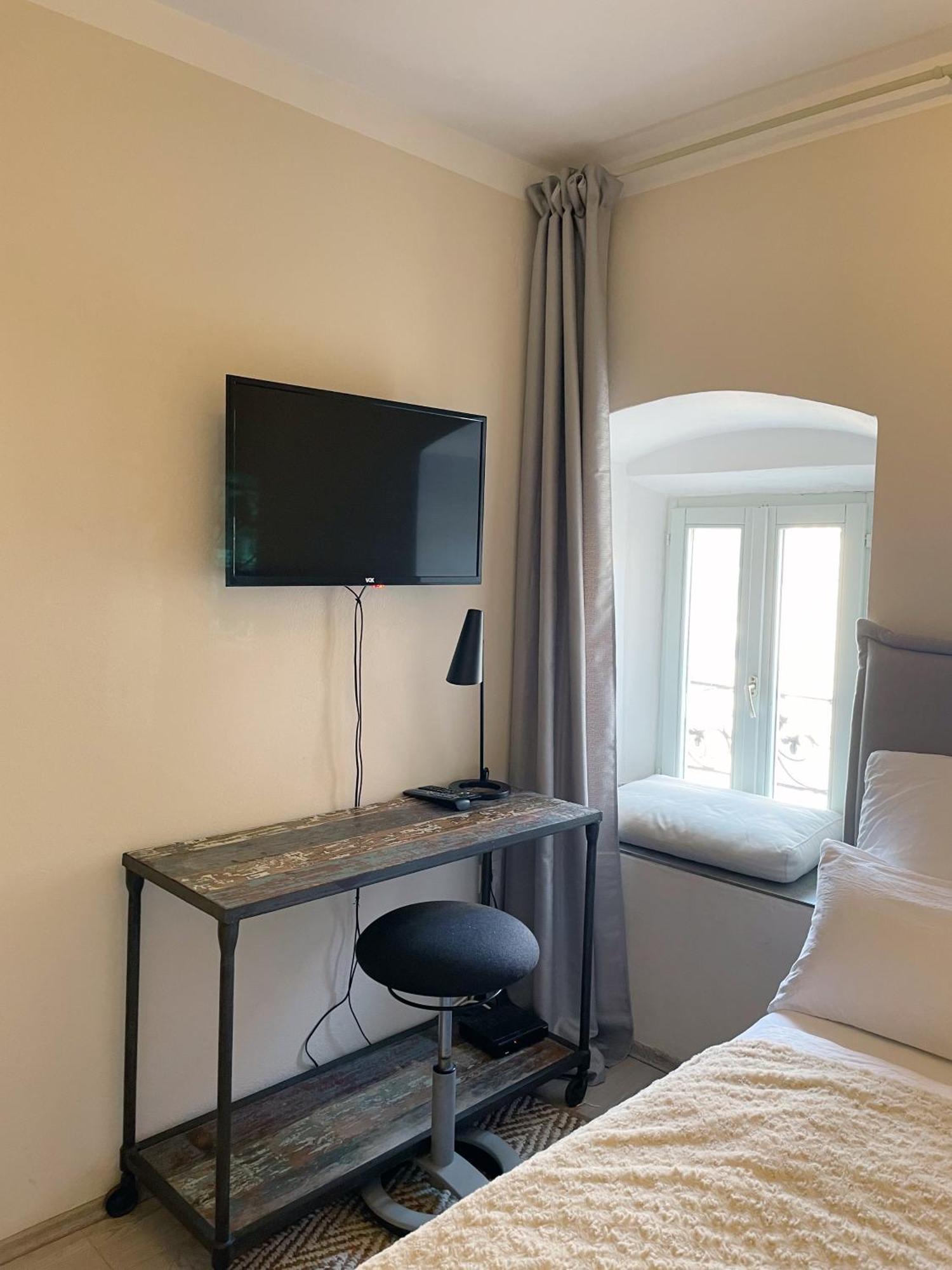 Fredys Apartments Stari Grad  Extérieur photo