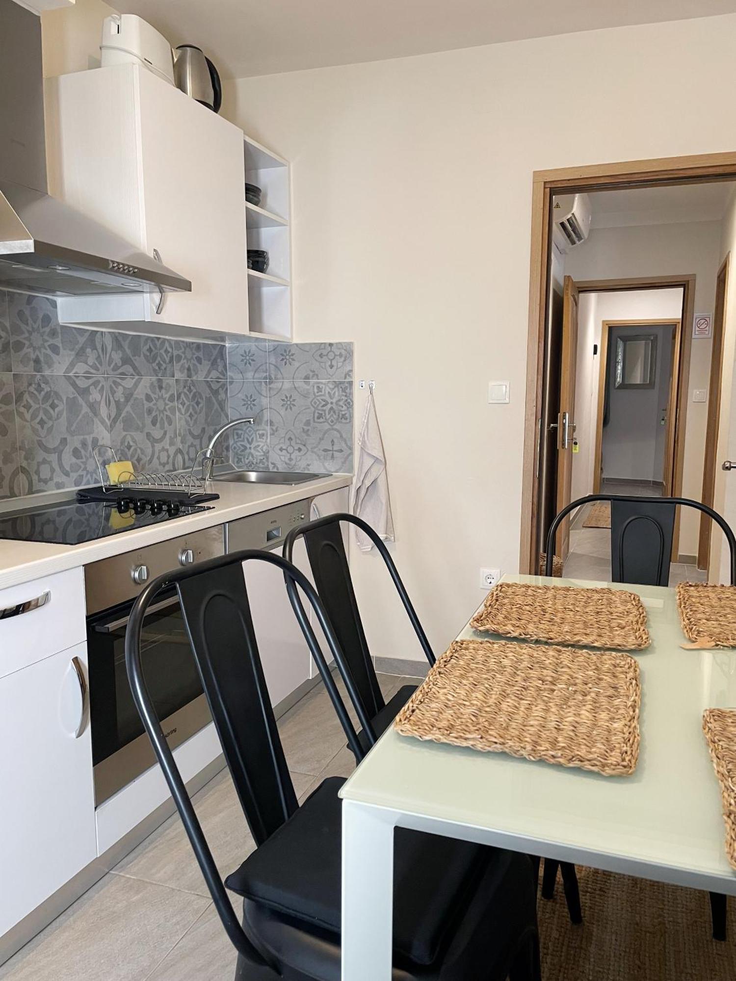Fredys Apartments Stari Grad  Extérieur photo